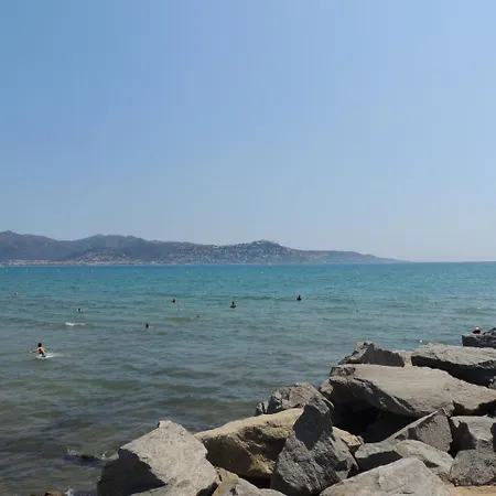 Puerto Sirena - Barneda Tatil Evi